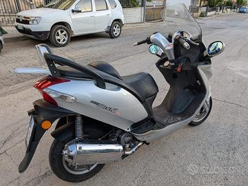 Scooter Gran Dynk 250 - Kymco