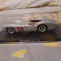 Modellino Mercedes W196 c di F1 1/43