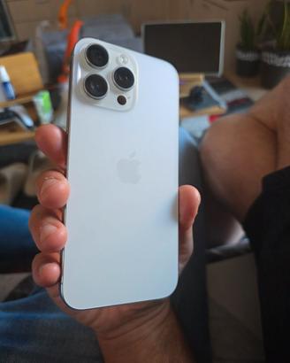 iphone 16 pro max 256gb Bianco - pari al nuovo 