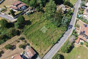 TER. RESIDENZIALE A FORESTO SPARSO