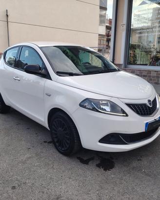 Lancia Ypsilon 1.0 FireFly 5 porte S&S Hybrid Ecoc