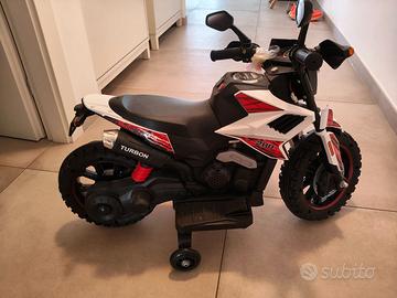 Motore elettrico bimbo