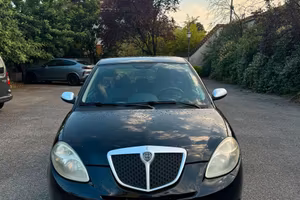 Lancia y