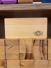 Mattone Yoga in Legno