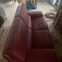Sofà in pelle rosso