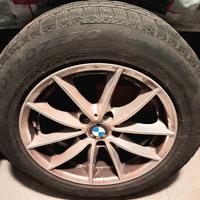 pneumatici con cerchi X4