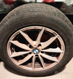 pneumatici con cerchi X4