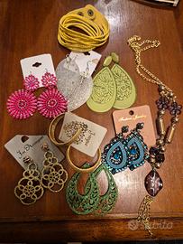 Bigiotteria :collana , orecchini e braccialetto