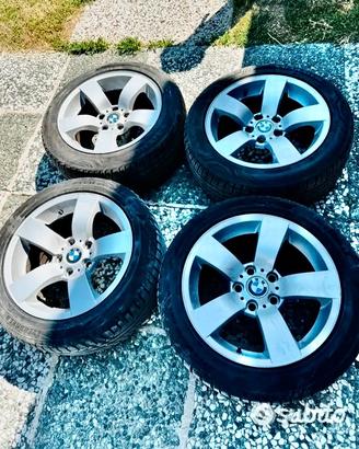 Cerchi *originali BMW* da 17 con gomme