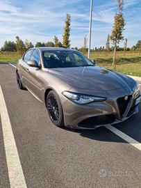 Alfa Romeo Giulia 2.2 Turbodiesel 180 CV AT8 Busin