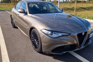 Alfa Romeo Giulia 2.2 Turbodiesel 180 CV AT8 Busin
