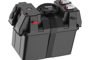 Box portabatteria multifunzione con 2 batterie 12v