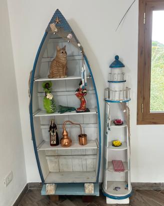 BARCA SCAFFALE + FARO DECORATIVO – STILE MARINARO