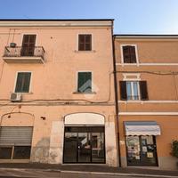 NEGOZIO A CIVITA CASTELLANA