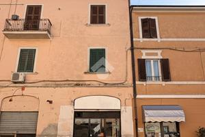 NEGOZIO A CIVITA CASTELLANA