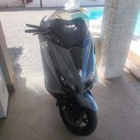 Yamaha t max 530