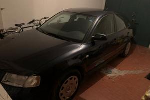 PASSAT berlina 1.8 benzina anno 1999