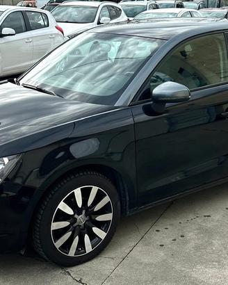 Audi A1 1.6 TDI 90CV SPORTBACK Admired