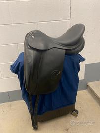 Sella da dressage 17, staffe e staffili
