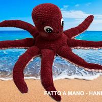 Amigurumi polipo di peluches fatto a mano Handmade