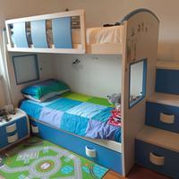 Letto a castello con pedana contenitore