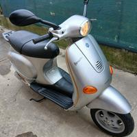 vespa 125 et4 pochi km targa PD 