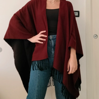 Mantella vintage bordeaux con frange nere