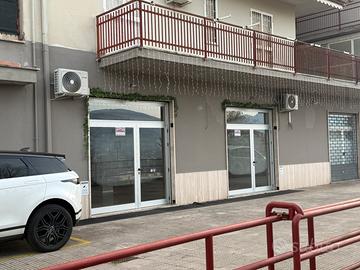LOCALE COMMERCIALE 150 m²