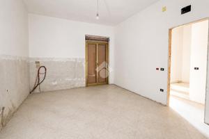 3 LOCALI A PARTINICO
