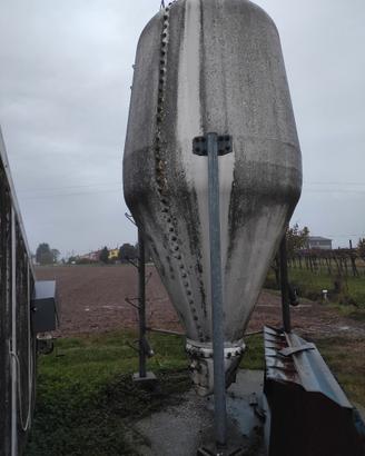 Silos in vetroresina