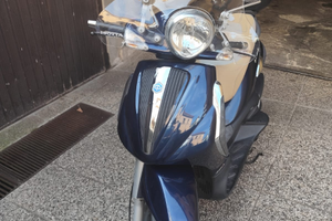 Piaggio Beverly 300