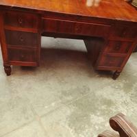 scrivania ministeriale di antiquariato 