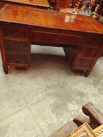 scrivania ministeriale di antiquariato 