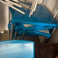 Tavolini esterni con sedie