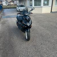 Scooter Peugeot 50cc speedfight 2