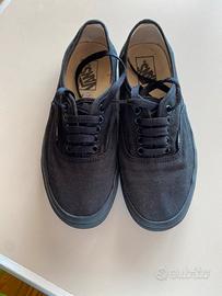 Vans nere