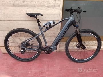 MOMA Bikes 29 pedal.  assistita 