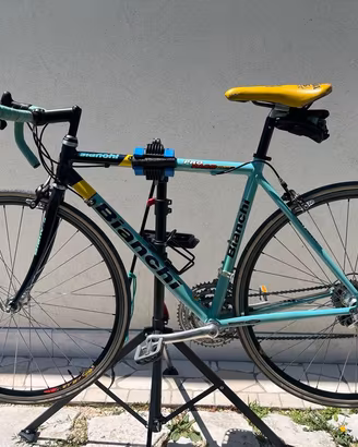 BICICLETTA BIANCHI PRO RACE TEAM + SCARPE + LOOK