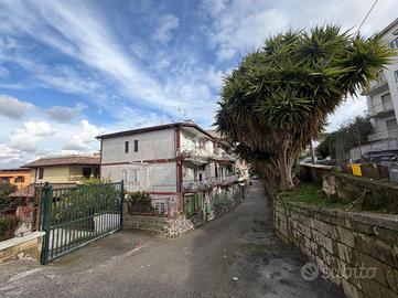 3 LOCALI A MARANO DI NAPOLI