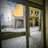 Locale commerciale in via Biblioteca Avallone