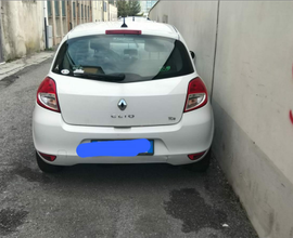 Renault Clio 2011. 28000 km scarsi REALI