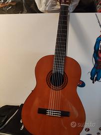 chitarra yamaha