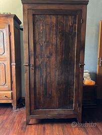Armadio in legno