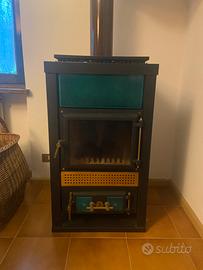 Stufa a legna Anselmo Cola