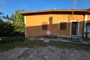 Rustico / Casale di 125 m² con 4 locali a Valsamog