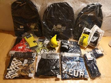Abbigliamento Boxeur Adidas MMA Muay Thai Nuovi