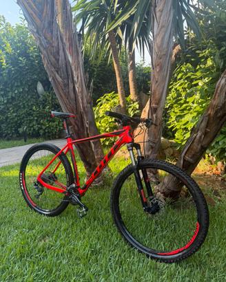 Scott Scale 970 29” – MTB Front L