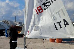 barca a vela deriva laser
