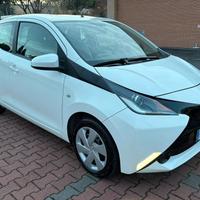 TOYOTA AYGO CAMBIO AUTOMATICO 5 P. 1.0