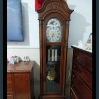 Orologio a pendolo antico